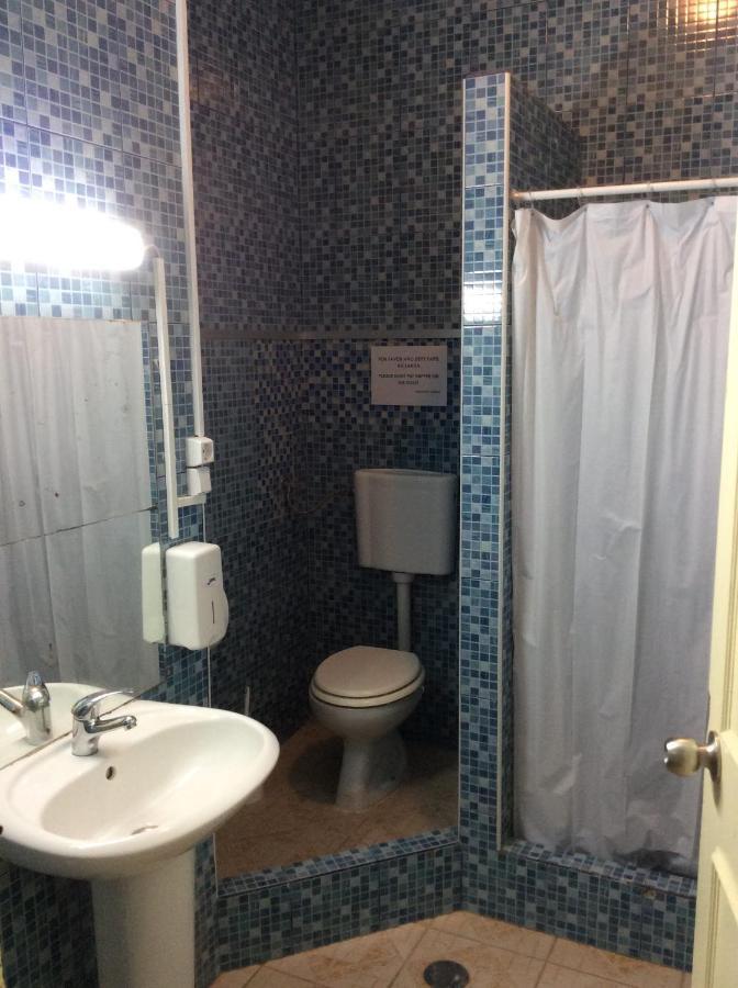 Iguana Guesthouse ラゴス エクステリア 写真